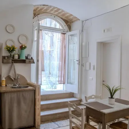Vecchia * Bari